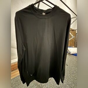 Vuori Black Long Sleeve Tee Classic Crew Neck